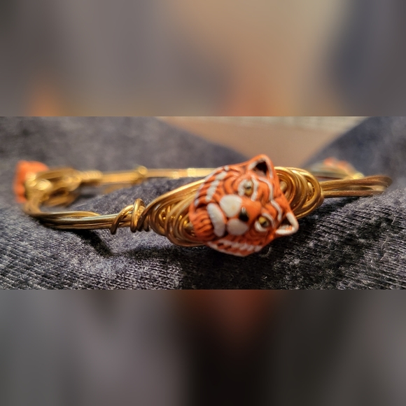 Bracelet Tiger Handcrafted Wire - Picture 1 of 4